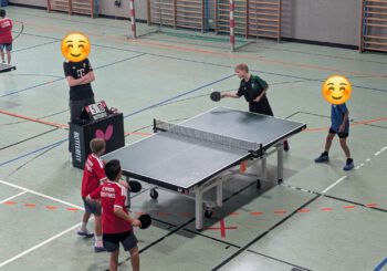 Leon wird Dritter im Einzel und Zweiter im Doppel bei der Bezirkseinzelmeisterschaft